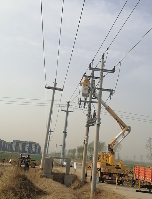 2021年3月31日，西史線司前楊支線#66+1桿帶電拆火現(xiàn)場(chǎng)