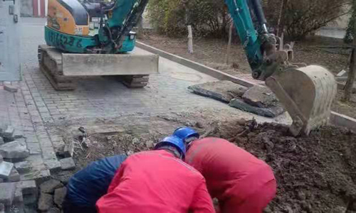 東營鑫都康城36號(hào)樓三單元東低壓電纜維修工程