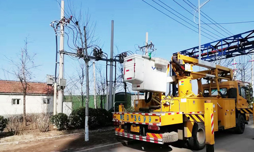 2022年3月14日，集發(fā)Ⅰ、Ⅱ線帶電消缺現(xiàn)場(chǎng)