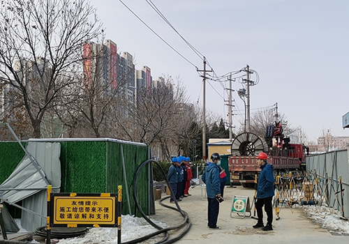 東營區(qū)尚巢智慧酒店廣場國網(wǎng)充電樁施工現(xiàn)場