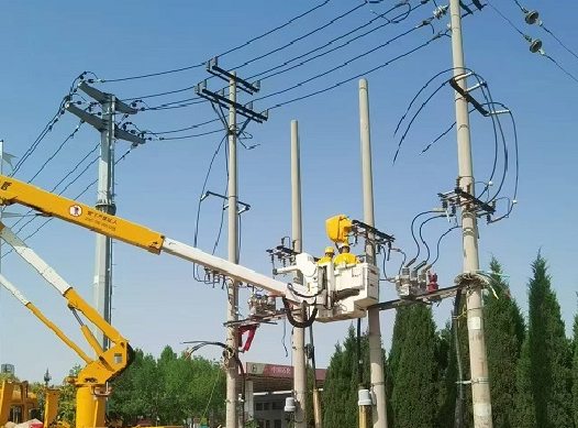 10KV青海西線與10KV華南2線聯(lián)絡(luò)工程，配合施工