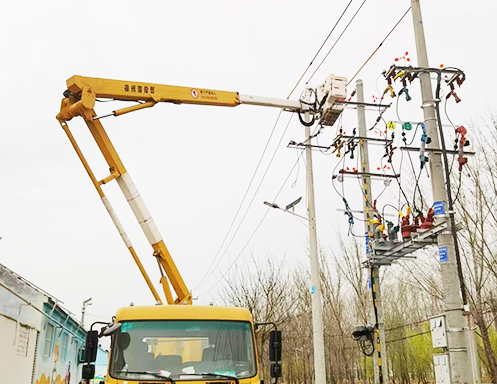 2025年3月27日，王崗線(xiàn)武王支線(xiàn)76號(hào)桿帶電接支線(xiàn)引線(xiàn)。