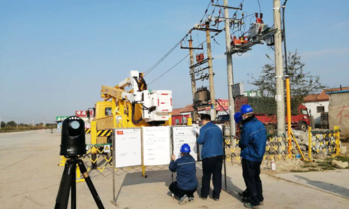 雙營2線油井分支線15號(hào)桿帶電T接刀閘上引線