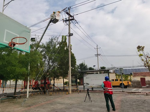 2025年9月5日，西史線(xiàn)02號(hào)桿帶電加裝驗(yàn)電環(huán)，絕緣遮蔽領(lǐng)克熔斷器及引線(xiàn)；9月7日，拆除絕緣屏蔽。